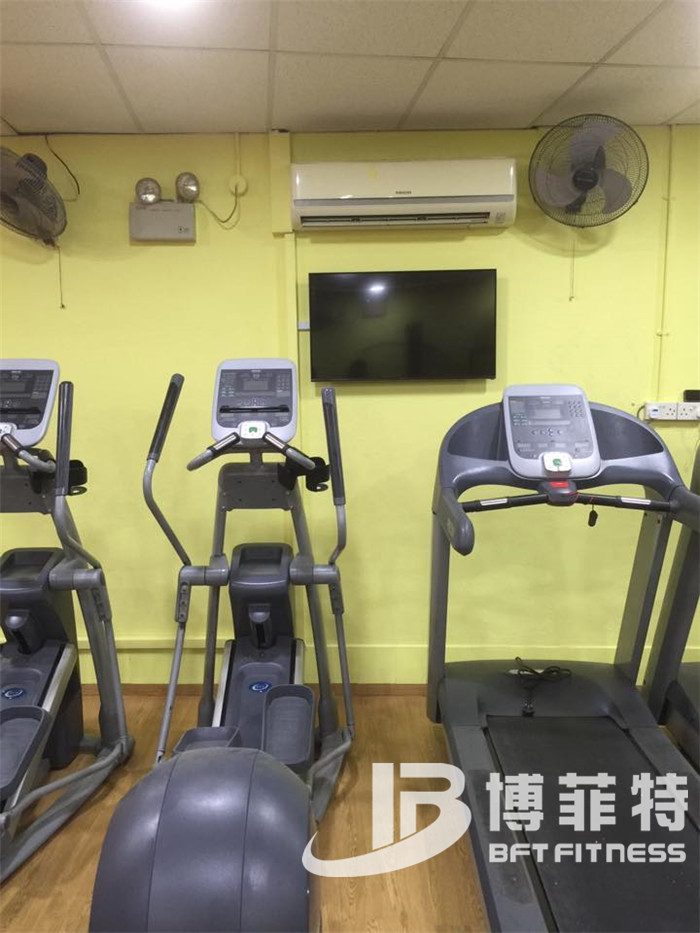 新加坡快猫影院入口跑步机