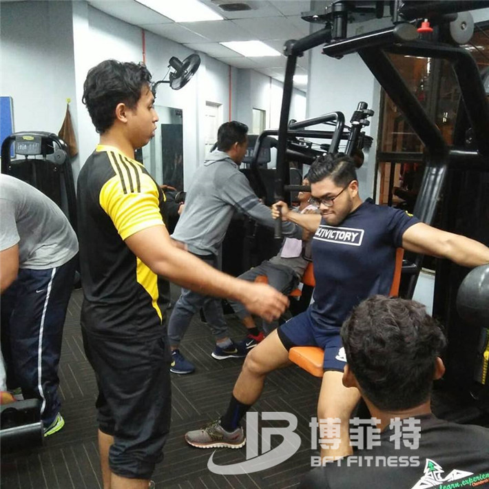 马来西亚健身房健身设备