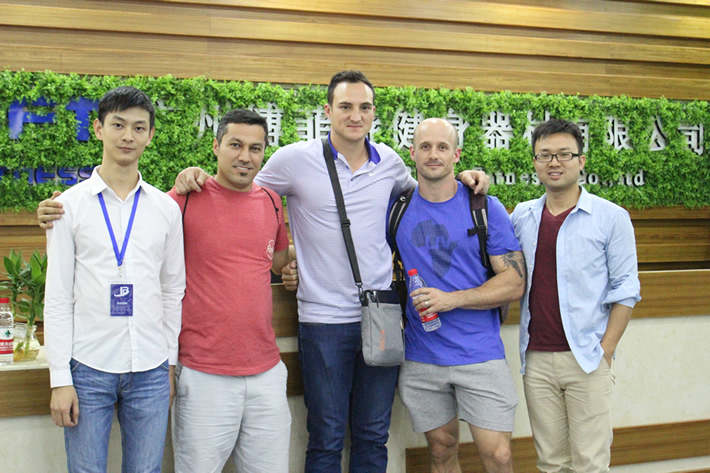 南非客户采购快猫影院入口健身器材