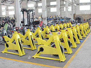 快猫影院入口健身器材生产车间展示4