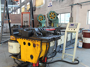 快猫影院入口健身器材生产设备4